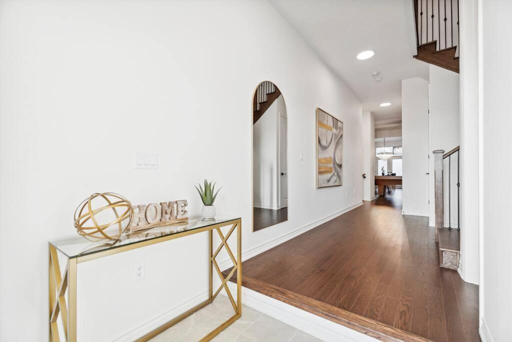 Barrie Luxe, Pool Table 6 Bedroom 6 Ba Custom Design A+ Location Exteriér fotografie