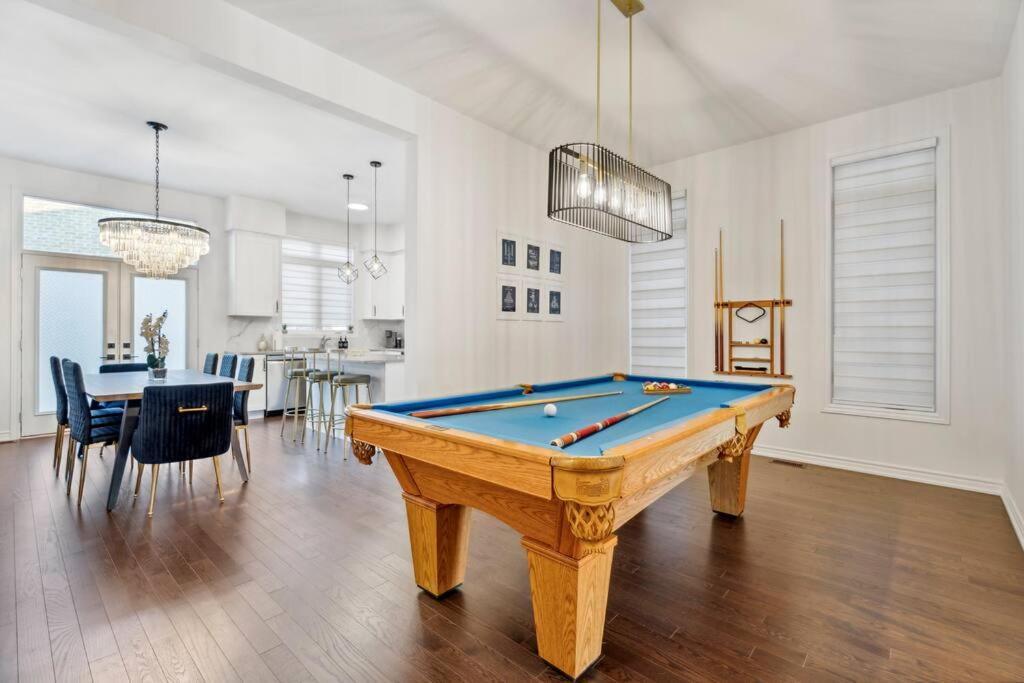 Barrie Luxe, Pool Table 6 Bedroom 6 Ba Custom Design A+ Location Exteriér fotografie