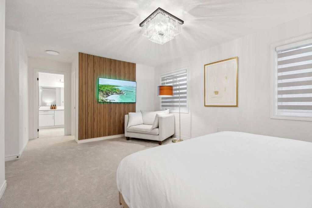 Barrie Luxe, Pool Table 6 Bedroom 6 Ba Custom Design A+ Location Exteriér fotografie
